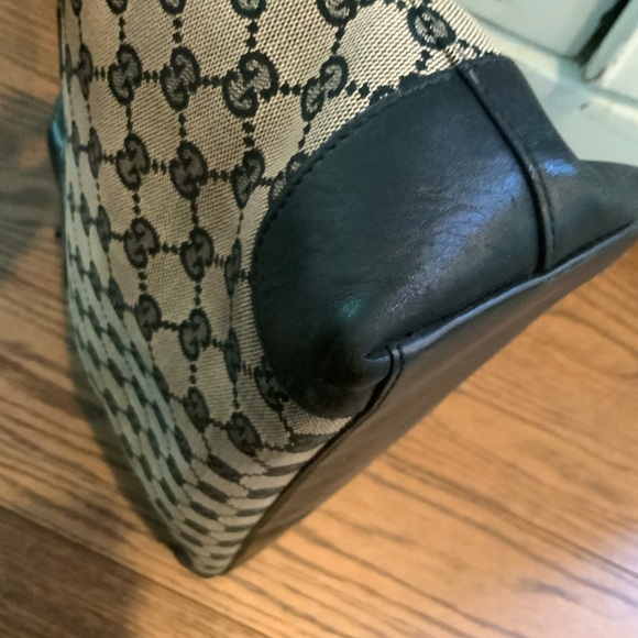 Gucci purse - Picture 8 of 9